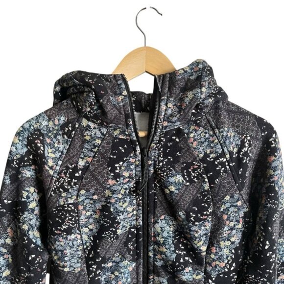 Lululemon Scuba Hoodie Sz 6 Light Cotton Fleece Assemblage Alpine Multi - Picture 3 of 16